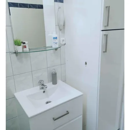 In 27939 *